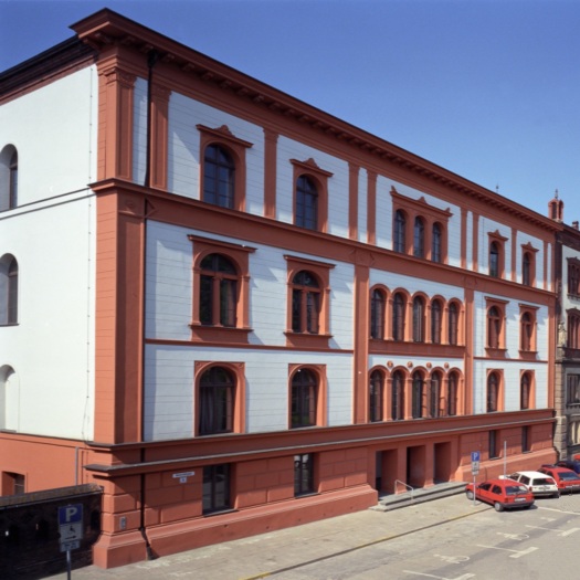 Neues Museum, Hauptgebäude Universität Rostock