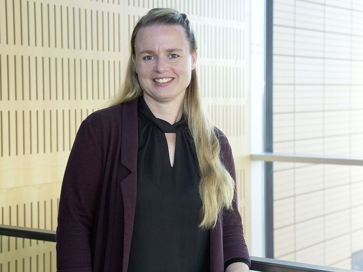 Dr. Franziska Woitschach Dr. Franziska Woitschach